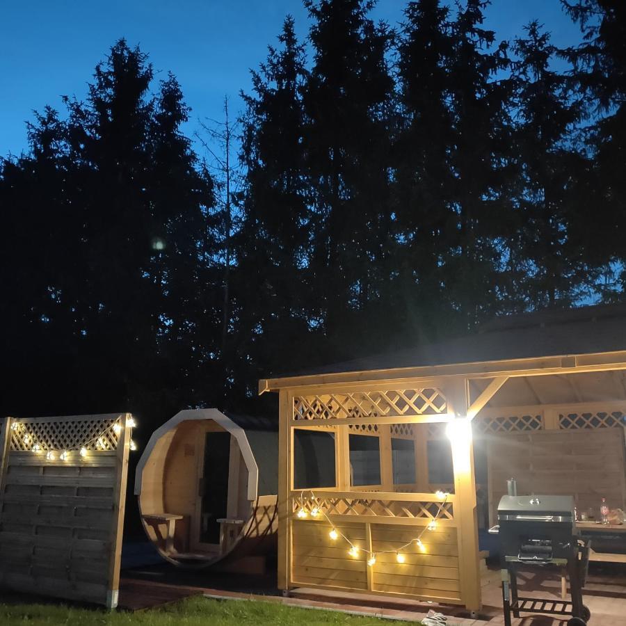 Kalinowy Sad Domki Z Jacuzzi I Sauna Mikołajki Exteriér fotografie