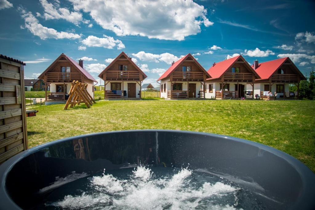 Kalinowy Sad Domki Z Jacuzzi I Sauna Mikołajki Exteriér fotografie