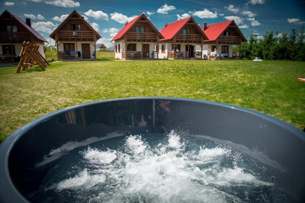 Kalinowy Sad Domki Z Jacuzzi I Sauna Mikołajki Exteriér fotografie