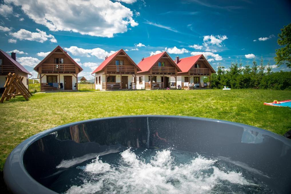 Kalinowy Sad Domki Z Jacuzzi I Sauna Mikołajki Exteriér fotografie